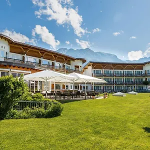 Western Alpenhof Hotel